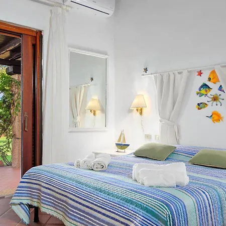 Silenis -puntaldia Villa *