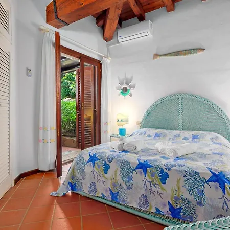 Silenis -puntaldia Villa *